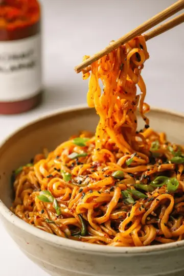 Sriracha Chili Garlic Oil Noodles