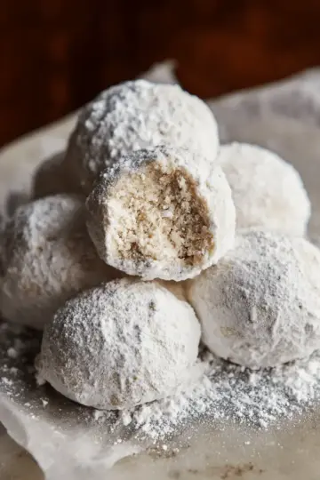 3 Ingredient Easy Snowball Cookies