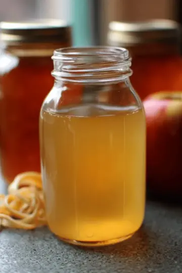 Apple Cider Vinegar from Scraps