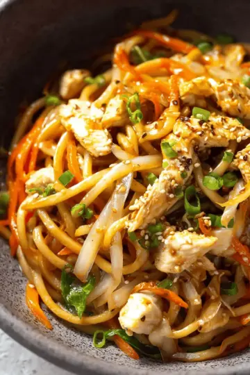 Easy Chicken Lo Mein