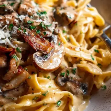 Creamy Mushroom Pasta