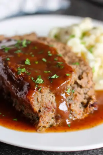 Classic Meatloaf with Brown Gravy