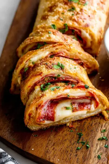 How to Make Homemade Stromboli