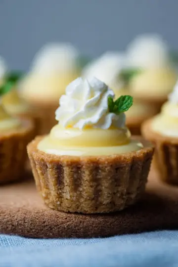Cookie Cups with Lemon Curd